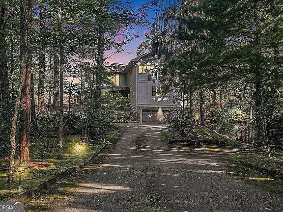 4th image of 388 Alex Mountain Dr
