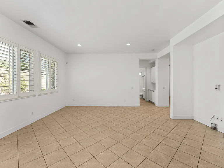 12326 White Horse Ct — Photo 8