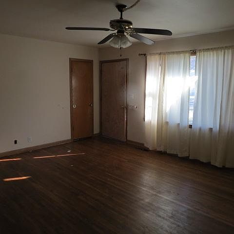 2nd image of 10 17th Crestview