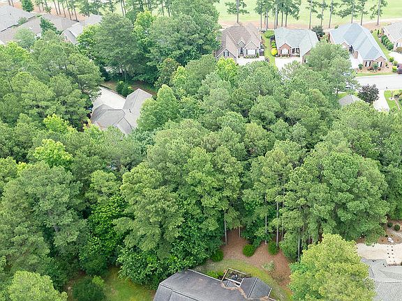 5th image of 341 Huntington Ct