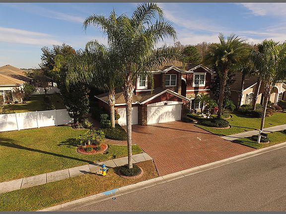 2nd image of 16145 Nikki Ln