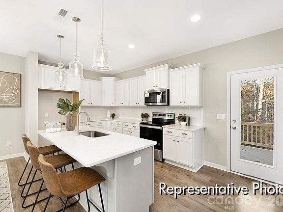 2nd image of 443 Laurel Oak Ave #112P