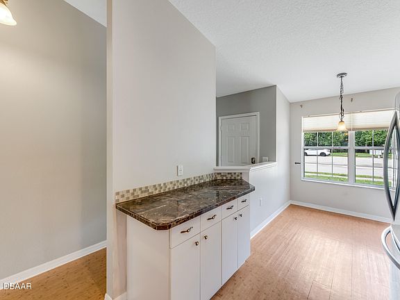4th image of 1036 Grand Hickory Cir