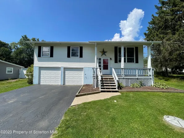 510 Justus Blvd, Olyphant, PA 18447