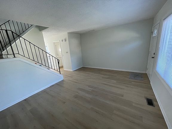5th image of 30W106 Wood Ct