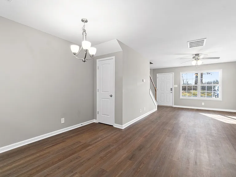 955 Big Sky Dr #H — Photo 7