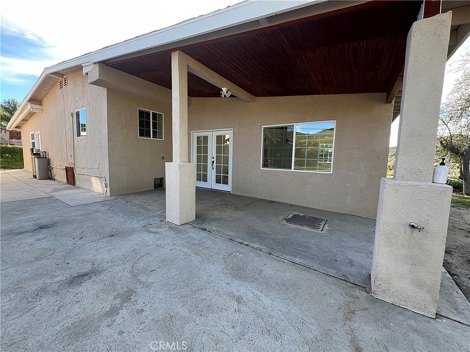 1st image of 40481 Sage Rd