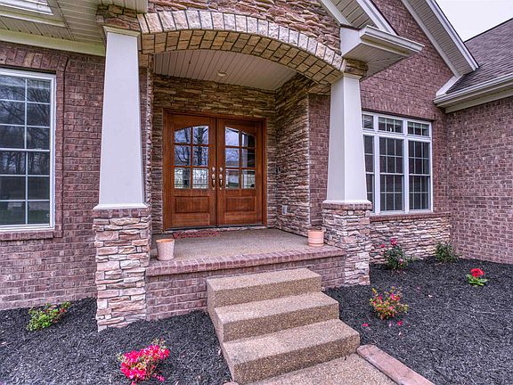 5th image of 8126 Kings Cross Dr