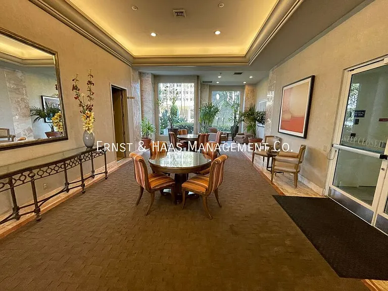 525 E Seaside Way #1806 — Photo 5