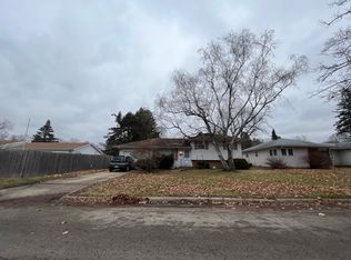 312 29th St, Rockford, IL 61108