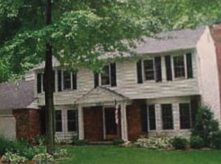 5203 Hartford Dr, Fort Wayne, IN