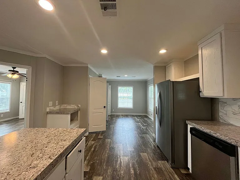 337 Eland Dr #337 — Photo 9