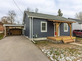 8 Queen St, Brant, ON N3L1C1