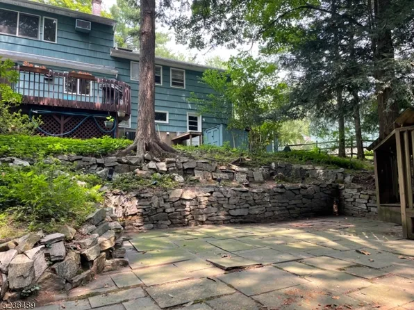 85 Crosley Ter, Hillsdale Boro, NJ 07642