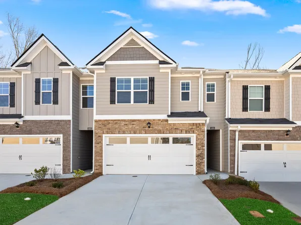 349 Elgin Dr, Lawrenceville, GA 30045