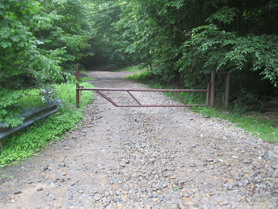 2nd image of Jubilee Rd