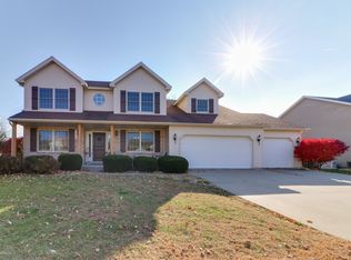 3313 Barrington Rd, Bloomington, IL 61704