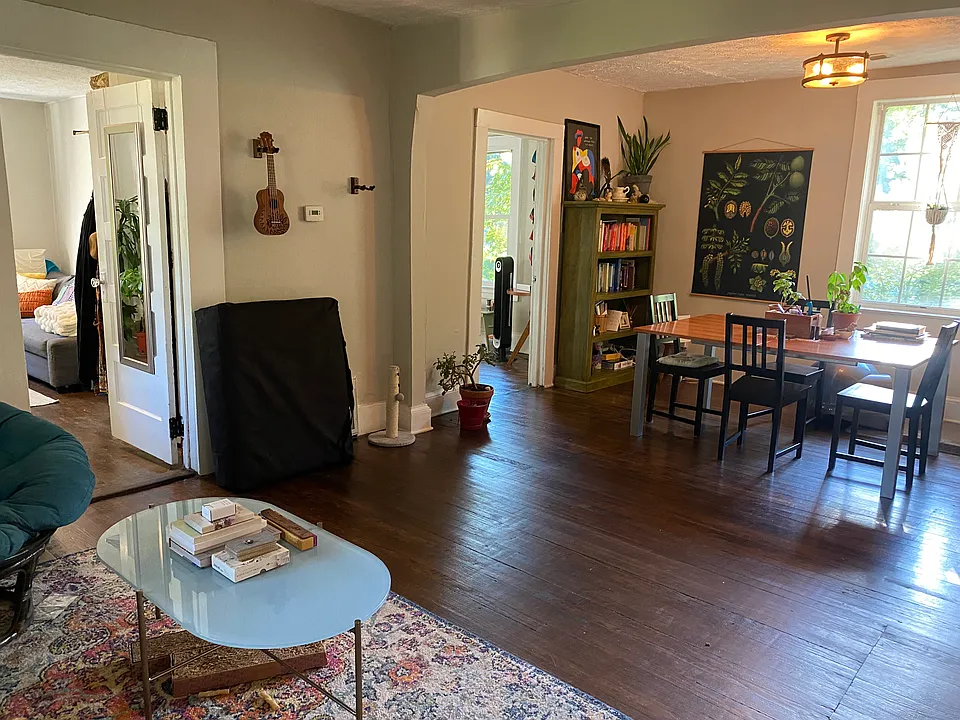 1082 Shelby Pl SE #1