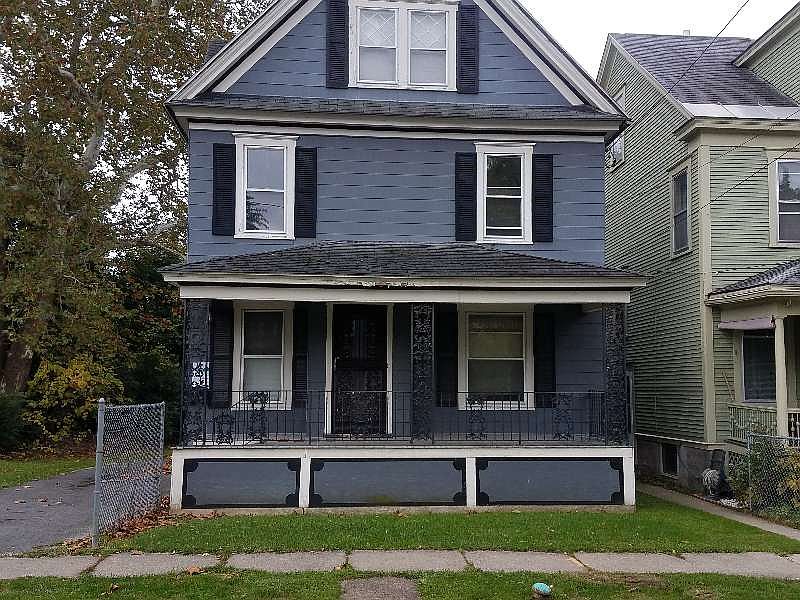 1st image of 223 W Ostrander Ave