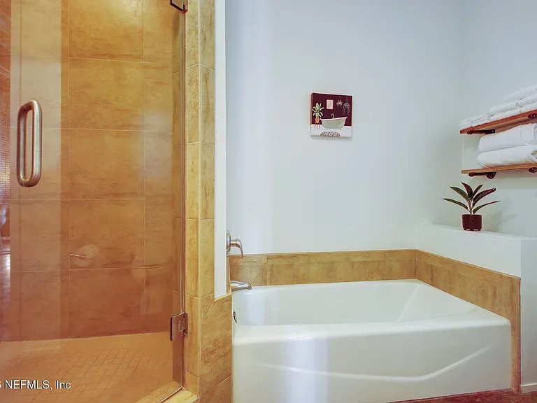 1050 Hendricks Ave #101 — Photo 27