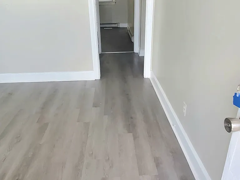 805 Whitehead Ave NE #A — Photo 5