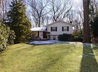 71 Conant Ln, Kingston, RI 02881