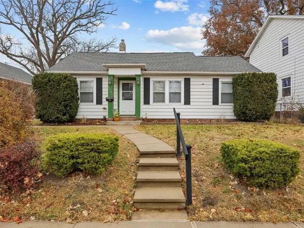 1522 J Ave NE, Cedar Rapids, IA 52402