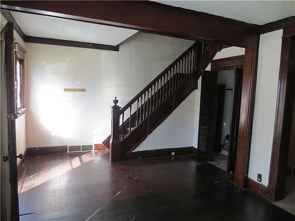 3rd image of 24 Hillside Ave