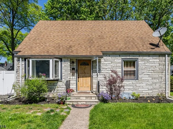 241 Van Buskirk Rd, Teaneck Twp., NJ 07666