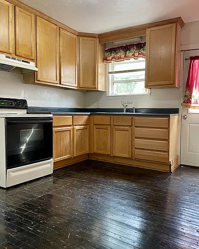 208 W 14th St #2 Photo 1
