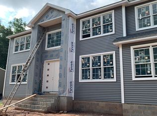 291 Willow Way, Clark, NJ 07066