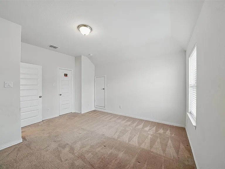 3902 Palmer Meadow Ct — Photo 35