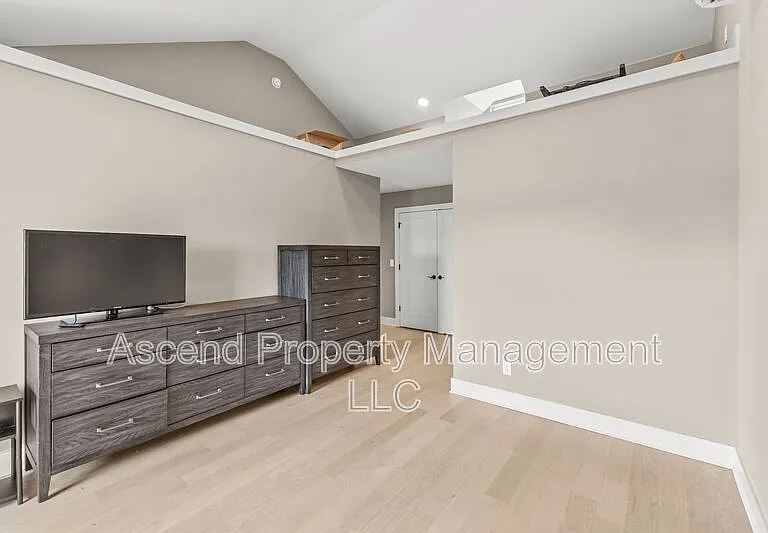 3155 Saint Elmo Ave #10 — Photo 14