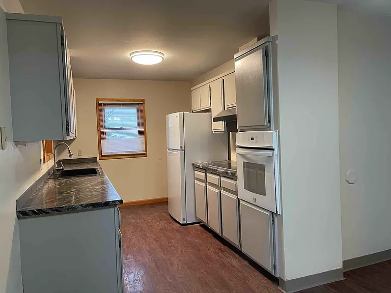1201 Ponderosa Dr — Photo 5