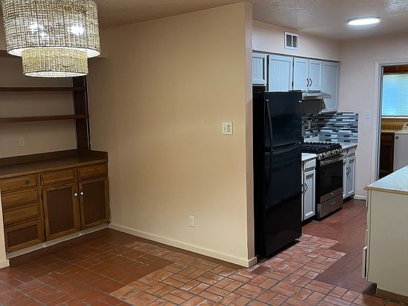 2nd image of 2405 Camino Capitan