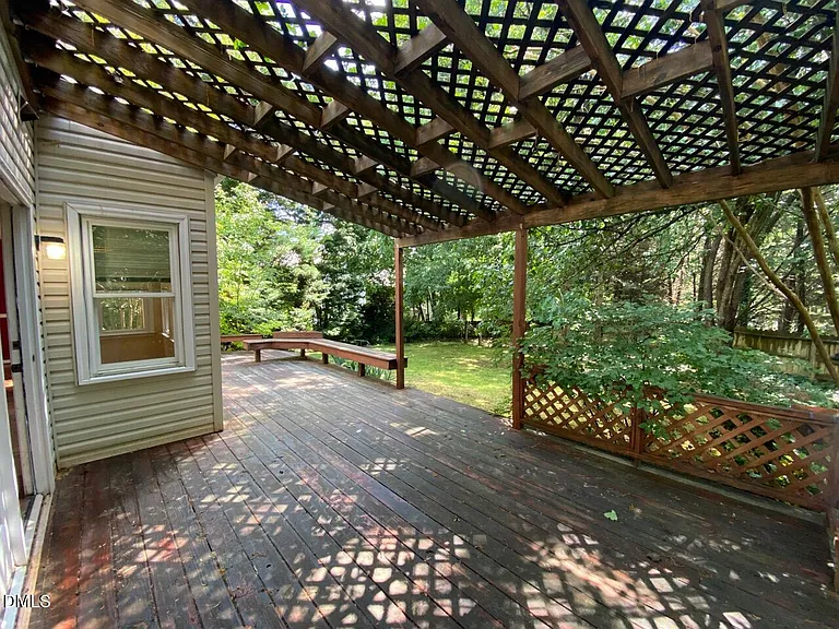 111 Westwind Ct — Photo 20