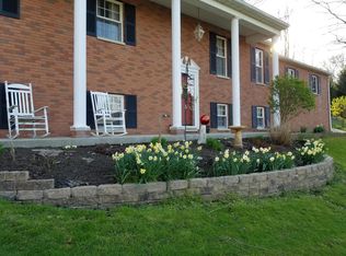 180 Brentview Dr NE, Newark, OH