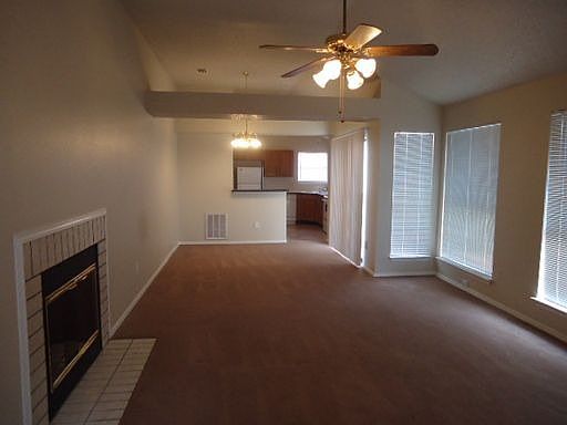 5th image of 405 Horse Shoe Bnd