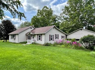 11072 Bellman Rd, Grass Lake, MI 49240