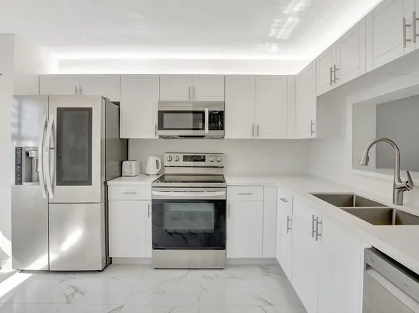 13355 SW 16th Court #309 E, Pembroke Pines, FL 33027