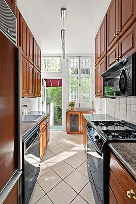 Rented by Compass | media 3