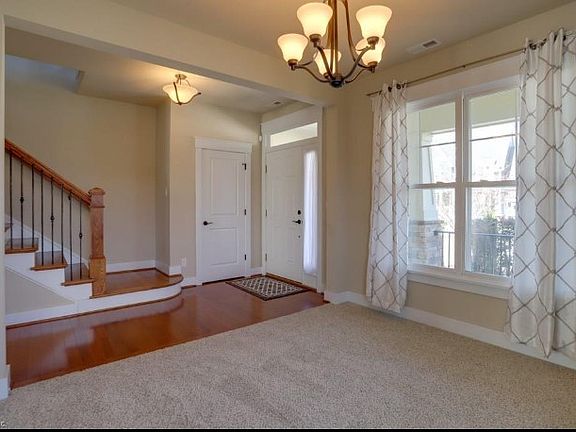 5th image of 3750 Willow Glenn Cir
