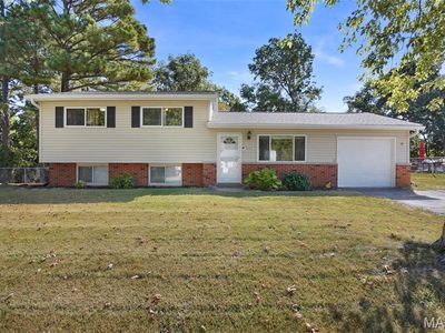 1804 Debbie Dr, High Ridge, MO, 63049