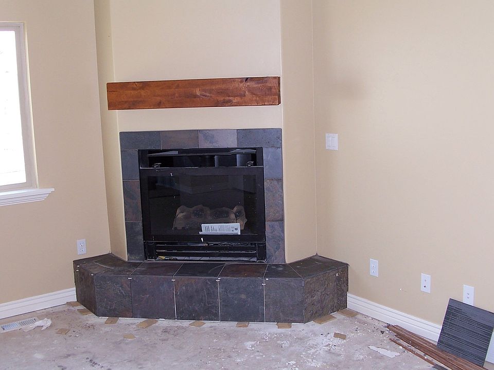 Gas fireplace