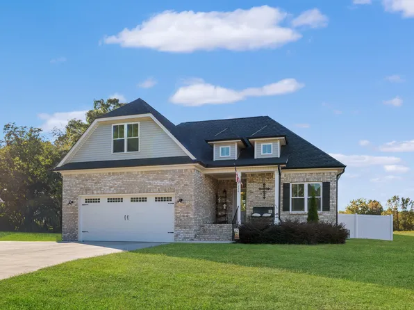 120 Parker St, Four Oaks, NC 27524