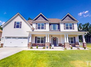 201 Knob Hill Dr, Pikeville, NC 27863
