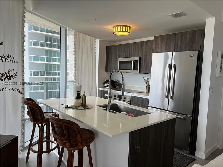 488 NE 18th St #2301 — Photo 15