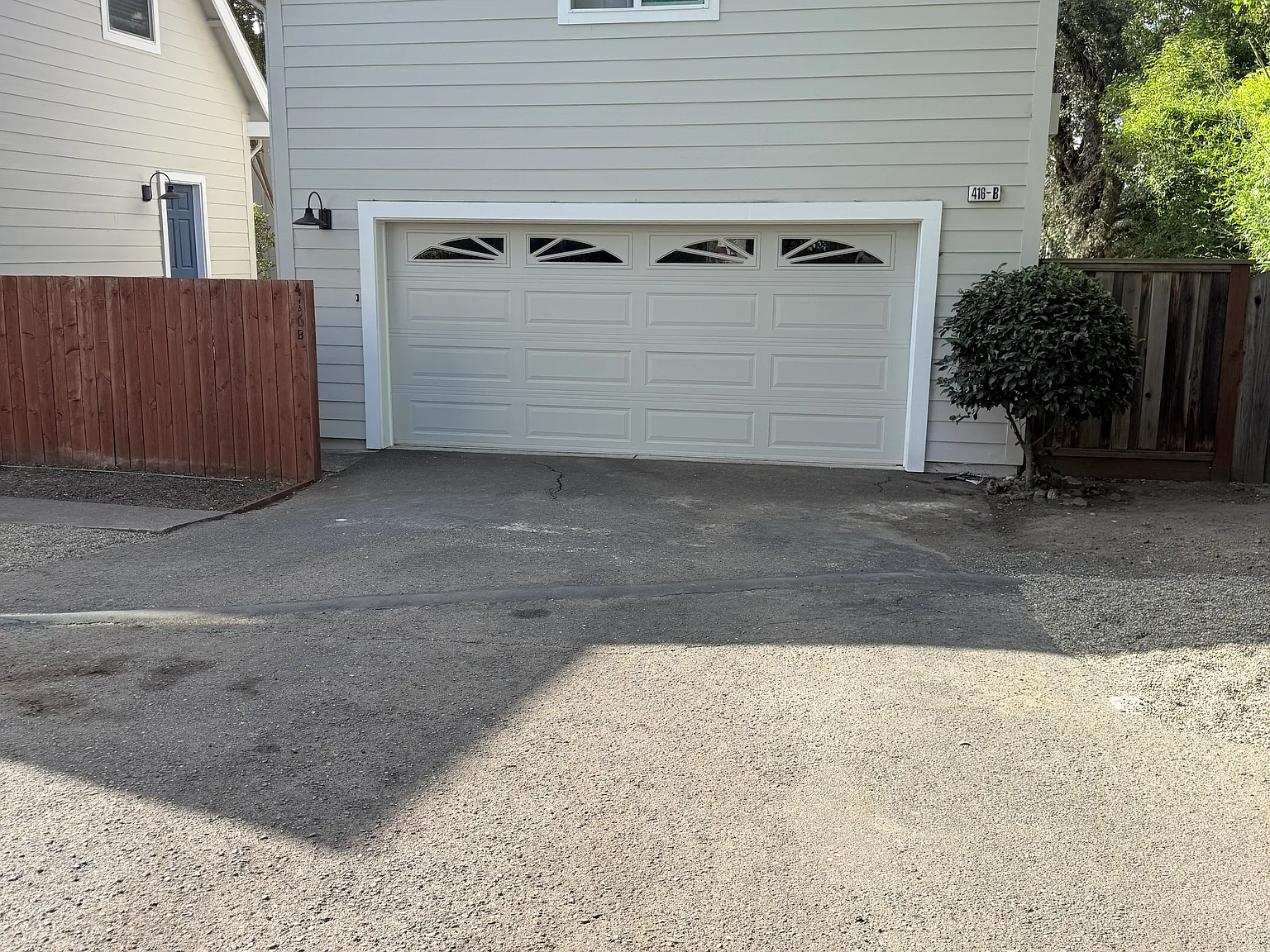 4 bed, 2000 sqft, $4,700 — Photo 2