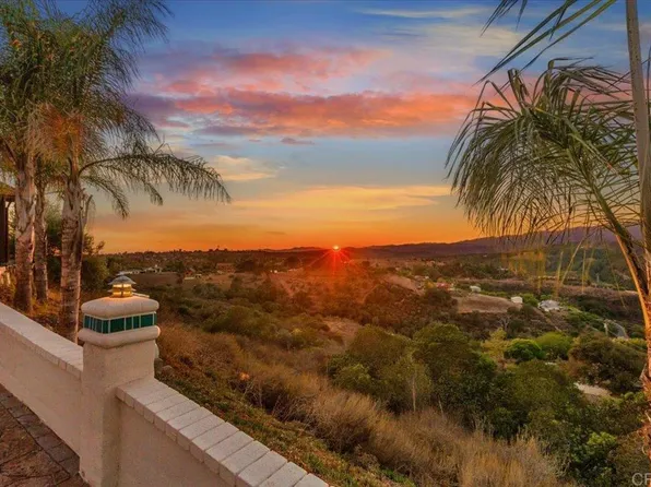 839 Stone Post Rd, Fallbrook, CA 92028