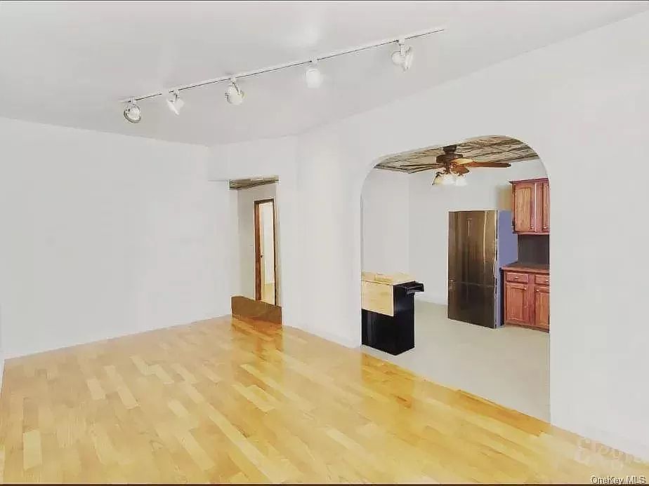 1963 Hobart Ave Bronx NY Zillow